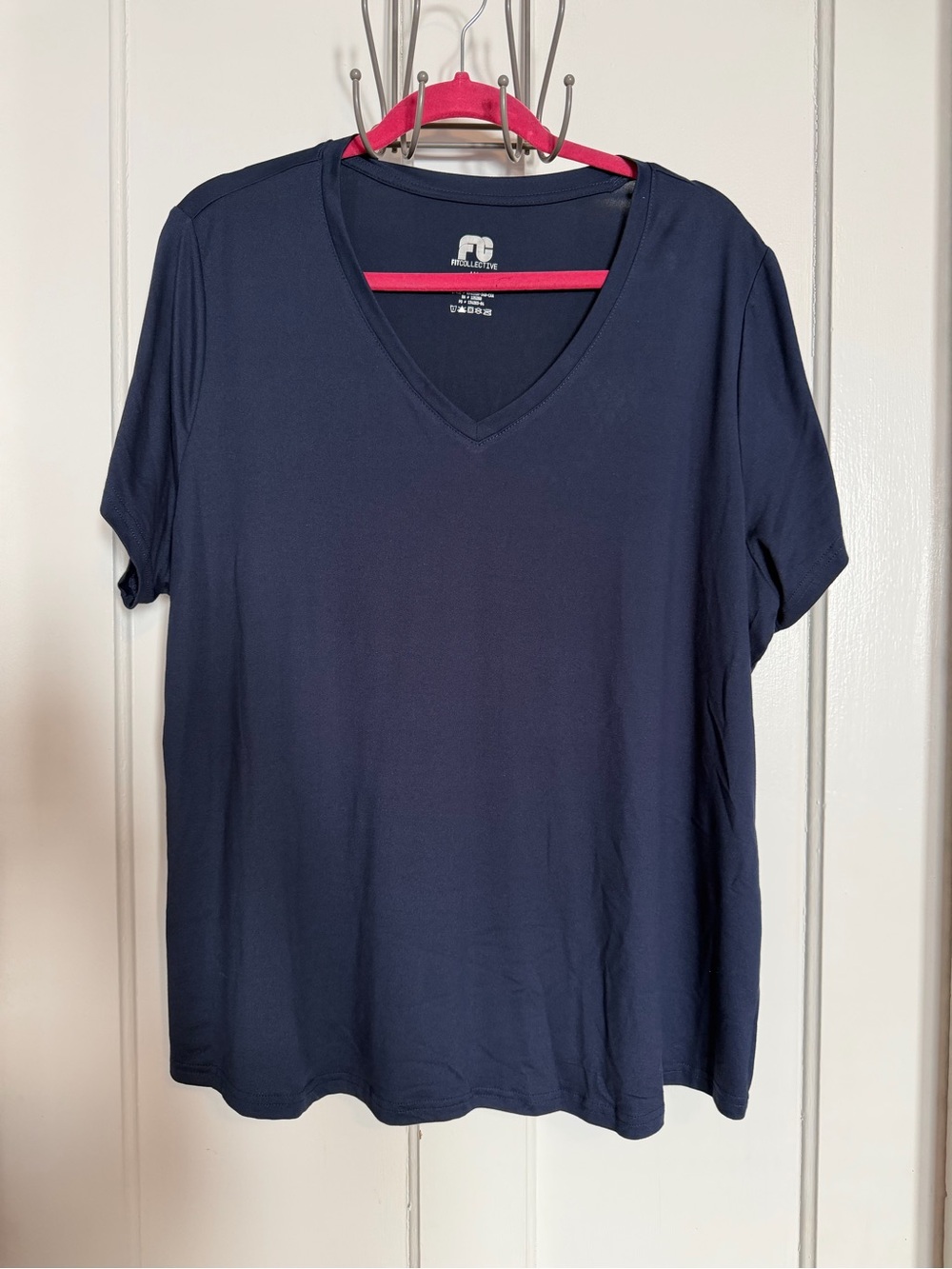 Fit Collective NWOT Size 1X Women's V-Neck Short Sleeve Top - Navy